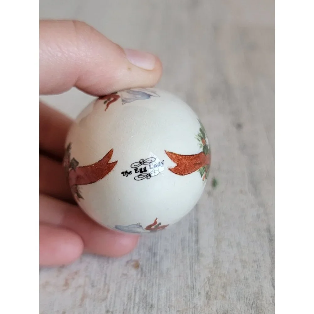 Vintage egg lady Angelic angel porcelain ornament Xmas flower‎